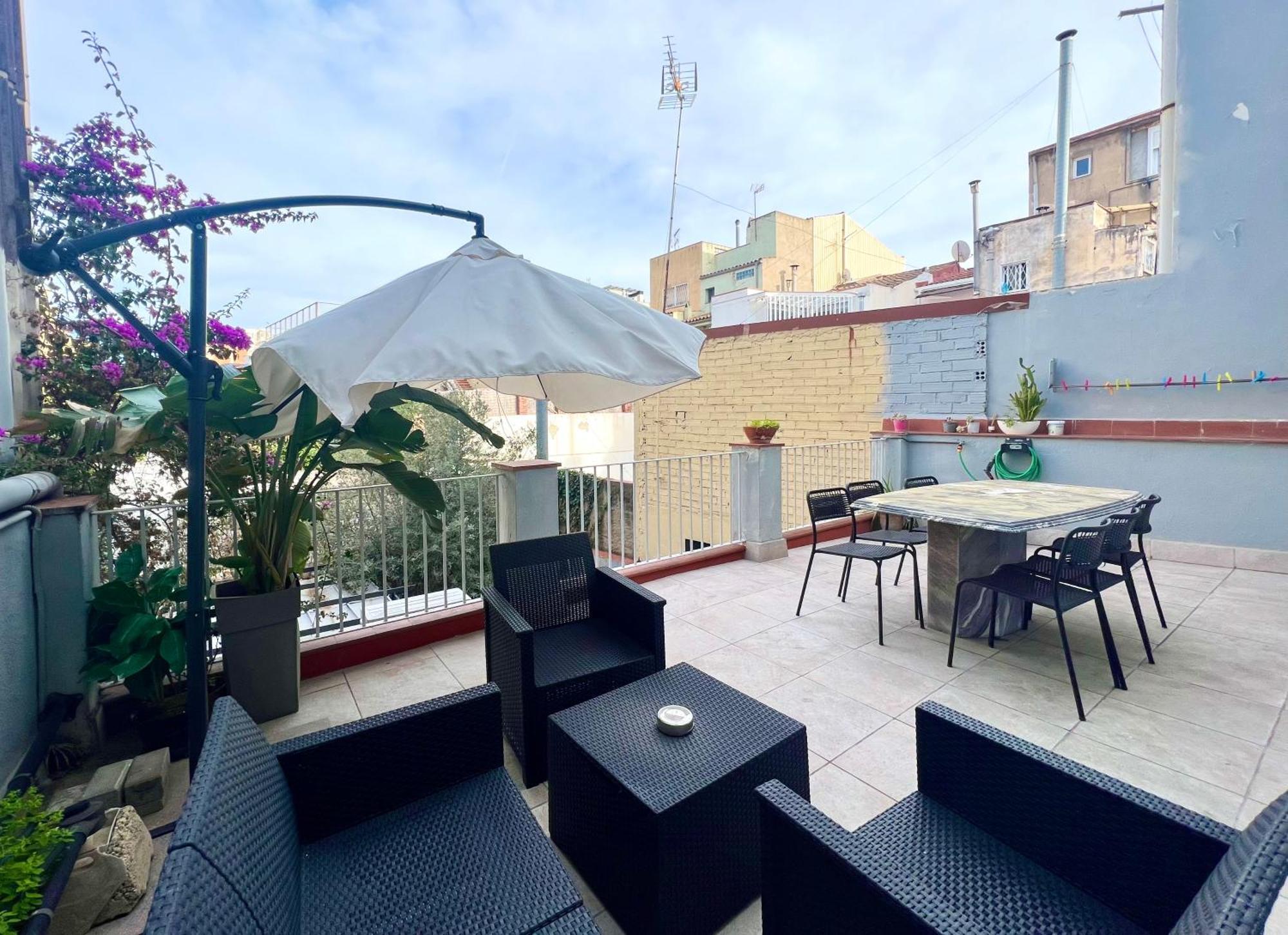 Apartamentos Playa Badalona Exterior photo